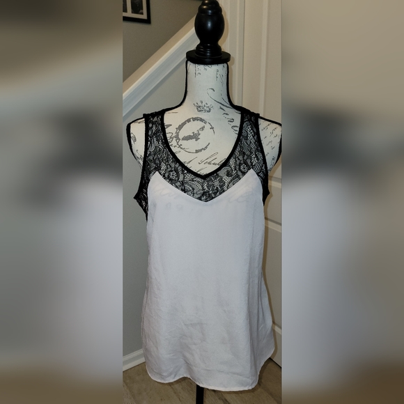 Studio Y sleeveless blouse - Picture 1 of 4